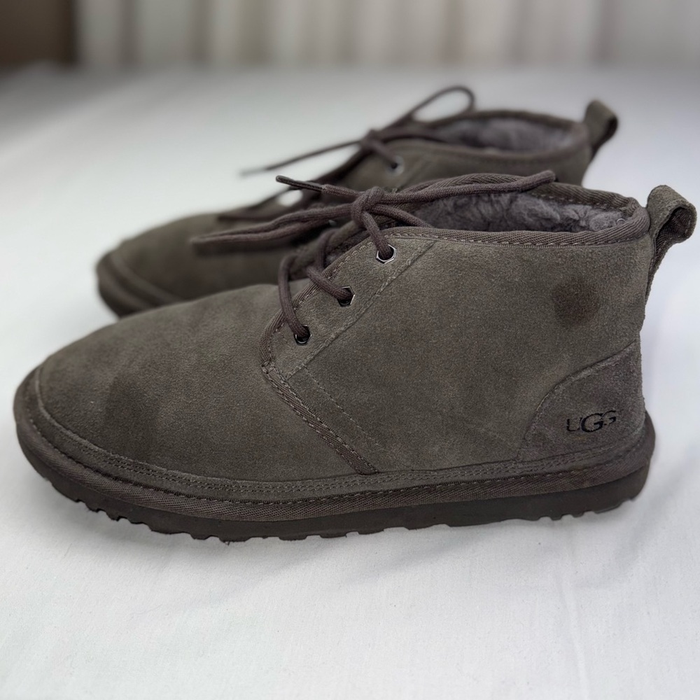UGG Men's Neumel chukka boots in gray size 9